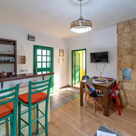 Rusticna Kuca Crvena Stena U Blizini Kucice Na Drini Hébergement de vacances
